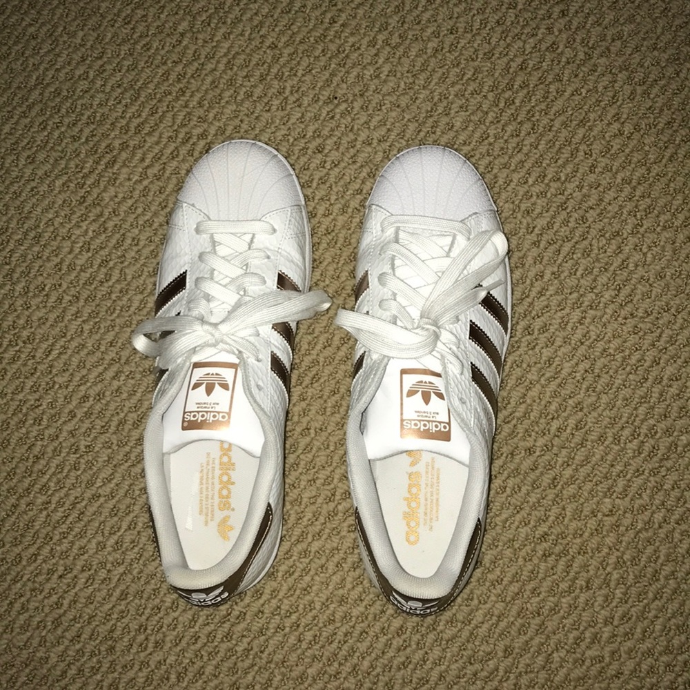 adidas superstars rose gold